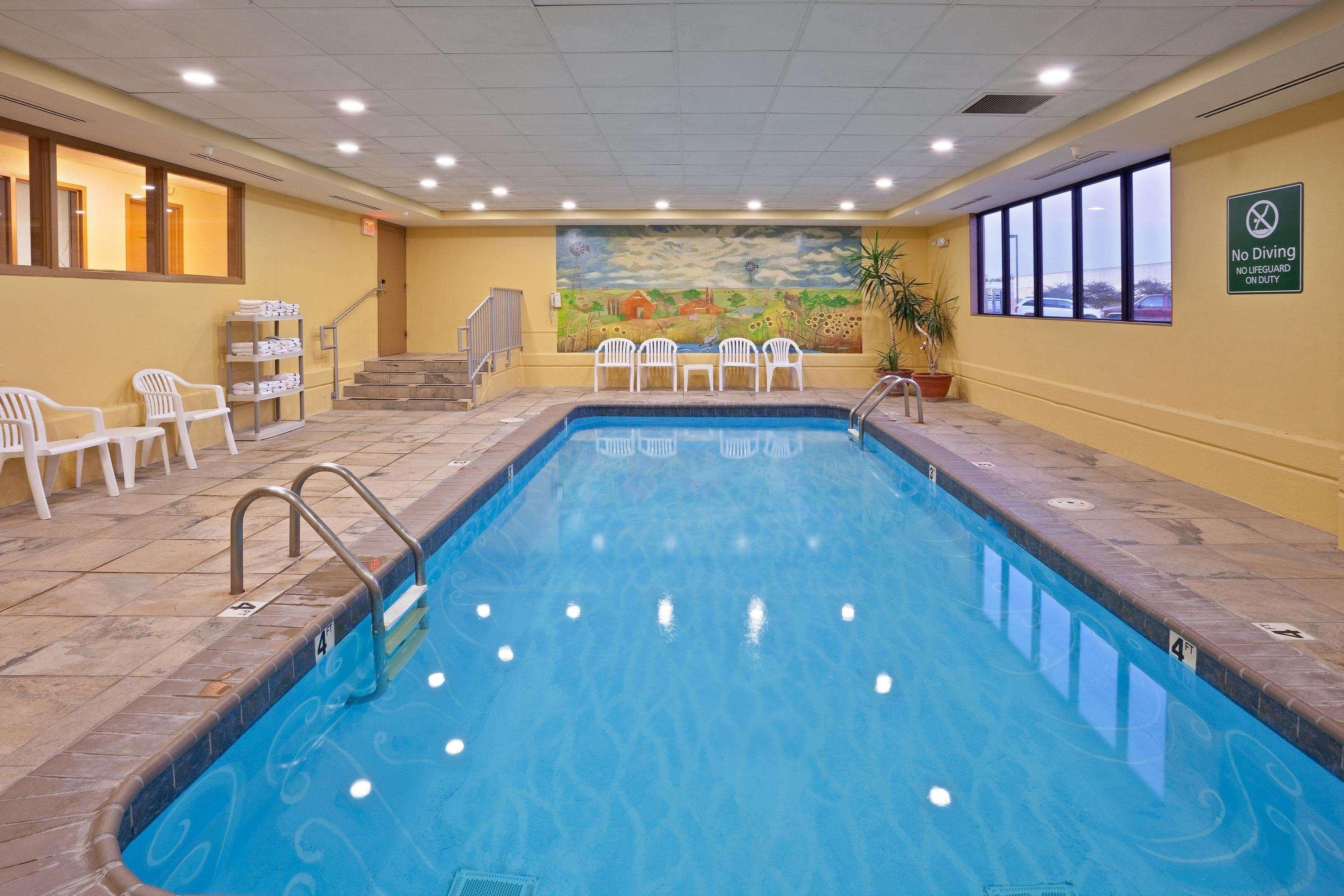 La Quinta By Wyndham Salina Ξενοδοχείο Εξωτερικό φωτογραφία